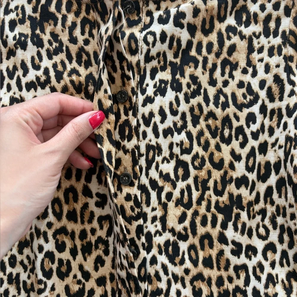 Zara Leopard Print Puff Sleeve Button Blouse - Size Small
Brand new no tag - Picture 4 of 12